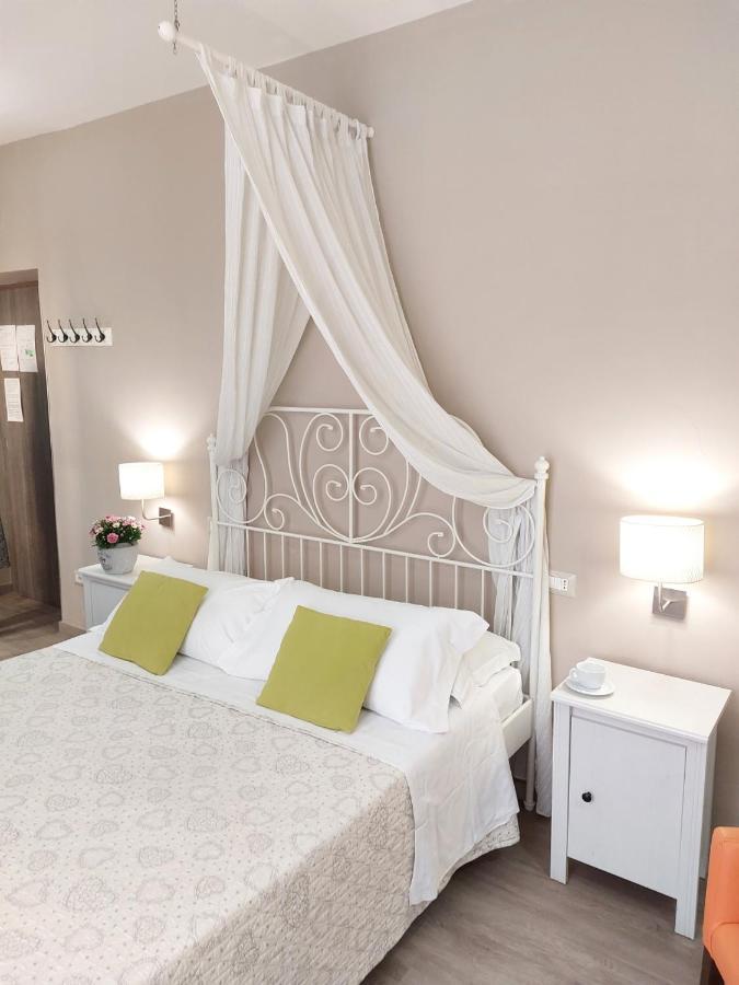 Sweet Home & Wellness Affittacamere Nettuno Exterior foto