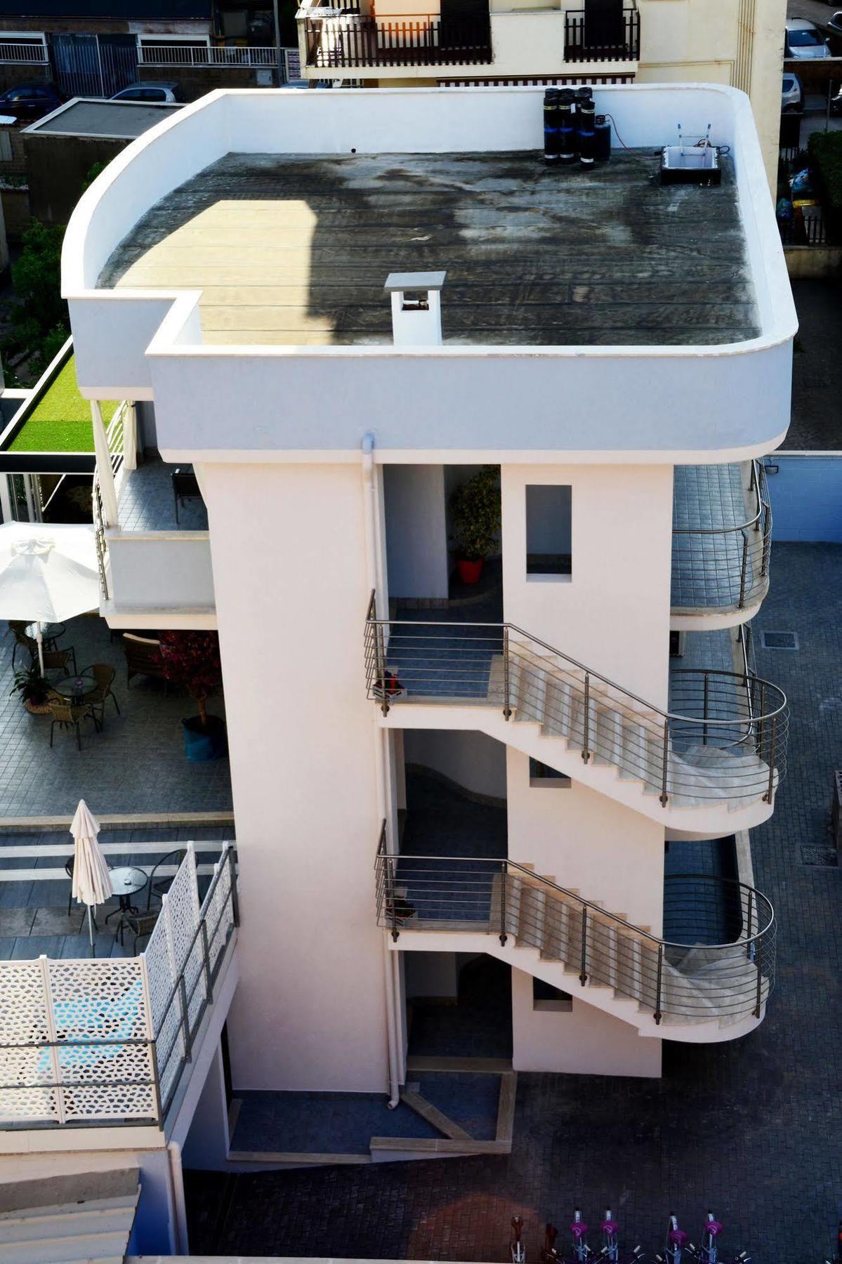 Sweet Home & Wellness Affittacamere Nettuno Exterior foto
